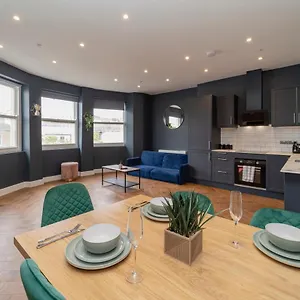 Flash Sale Centre Seafront 2 Bedroom Flat Bn12sil05 Apartment